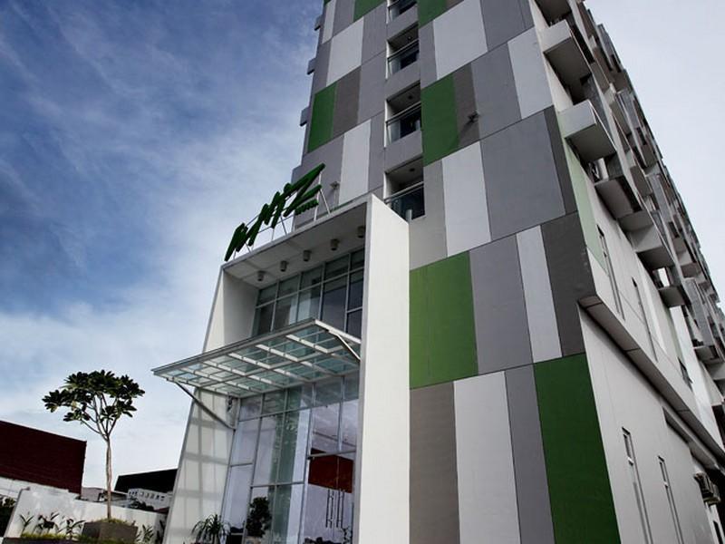 Whiz Hotel Pemuda Semarang Zewnętrze zdjęcie